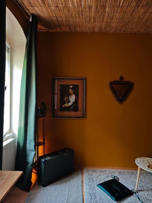 Sahara Studio With Shared Bathroom In City Centre Bratislava Exteriér fotografie