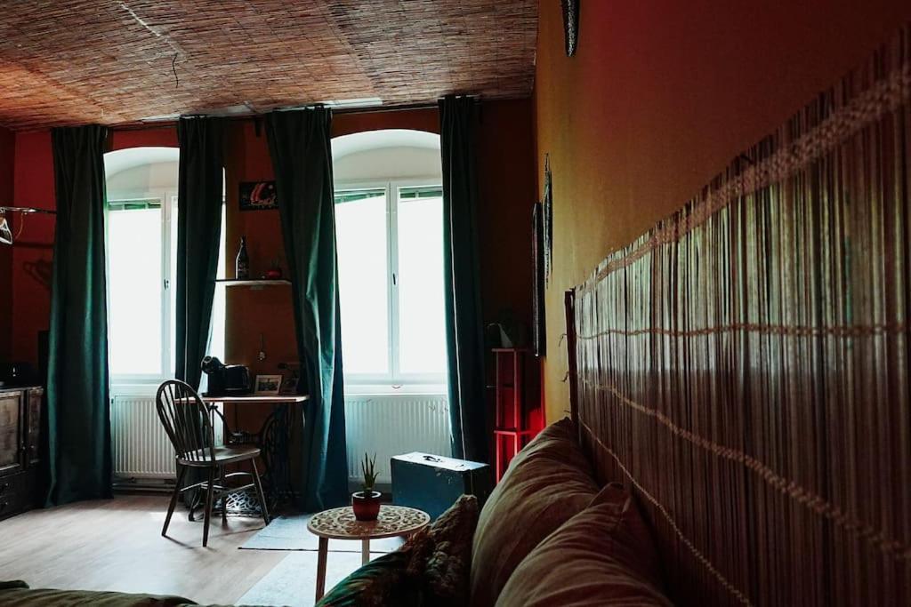 Sahara Studio With Shared Bathroom In City Centre Bratislava Exteriér fotografie
